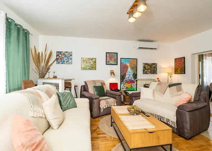 Awesome In With Wifi Apartment *
