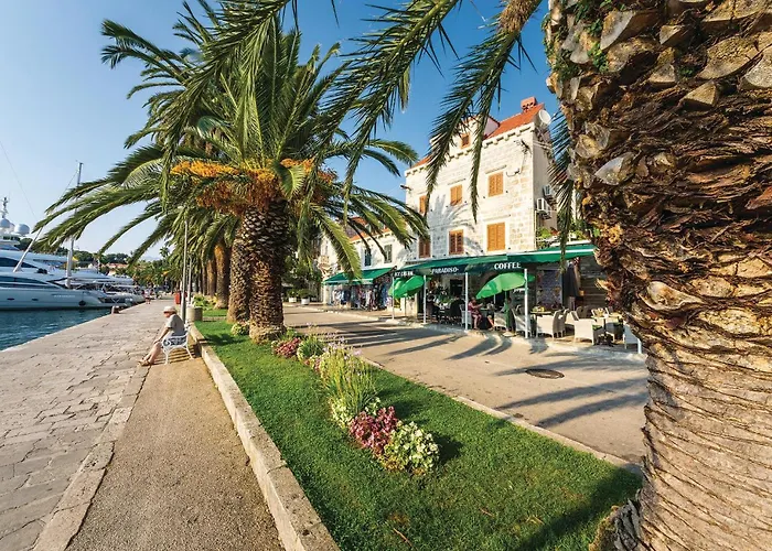Apartment Awesome In With Wifi Cavtat