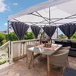 3 Bedroom Cozy Apartment In Cavtat Apartman *