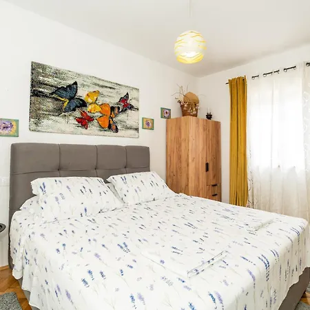公寓 Awesome Apartment In Cavtat With Wifi *