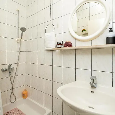 Awesome Apartment In Cavtat With Wifi 察夫塔特